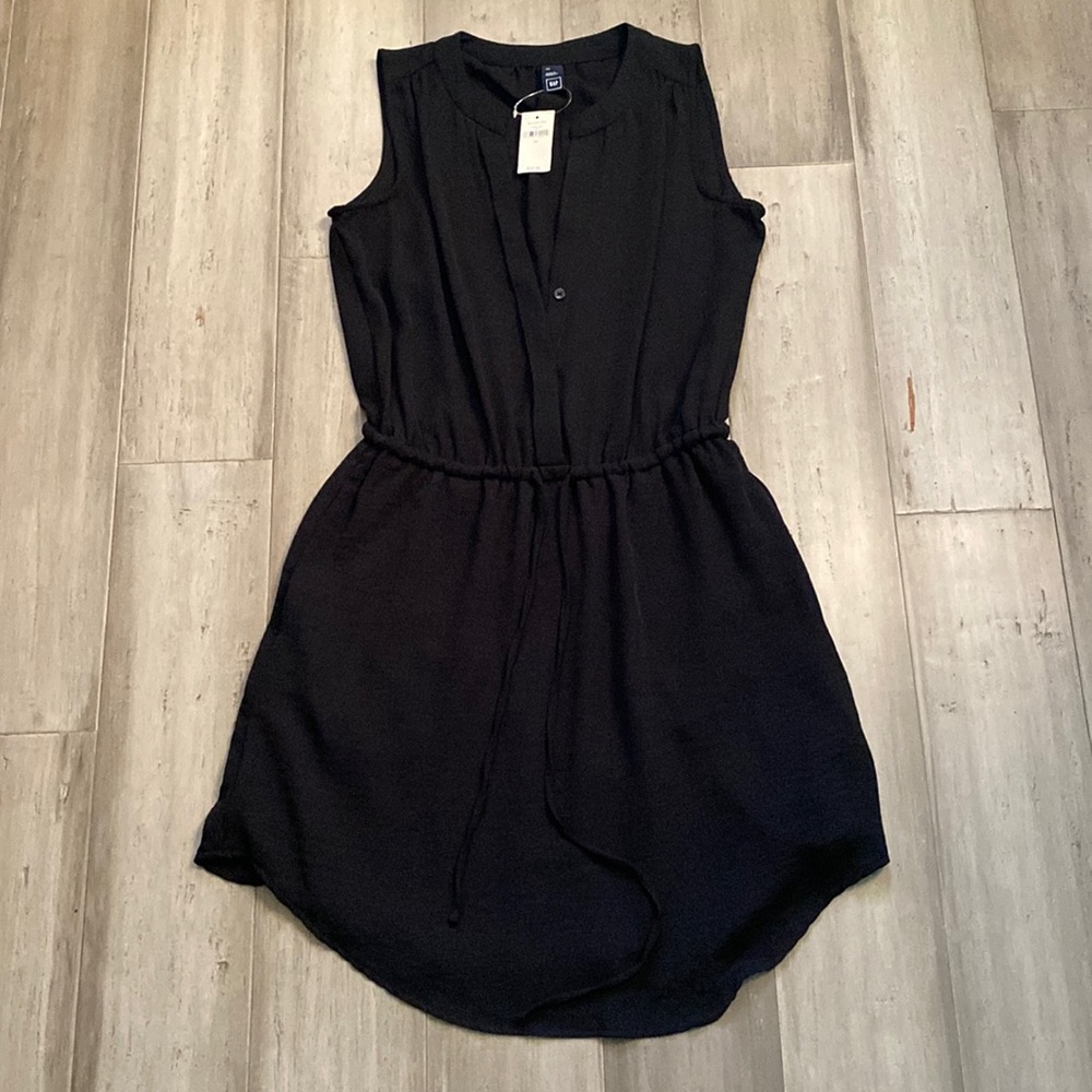 NWT GAP Black Mini Sleeveless Dress with Cinched Waist & Pockets, Size XS